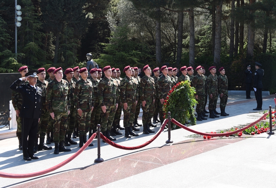 Dövlət Təhlükəsizliyi Xidmətinin şəxsi heyəti ulu öndər Heydər Əliyevin xatirəsini yad edib
