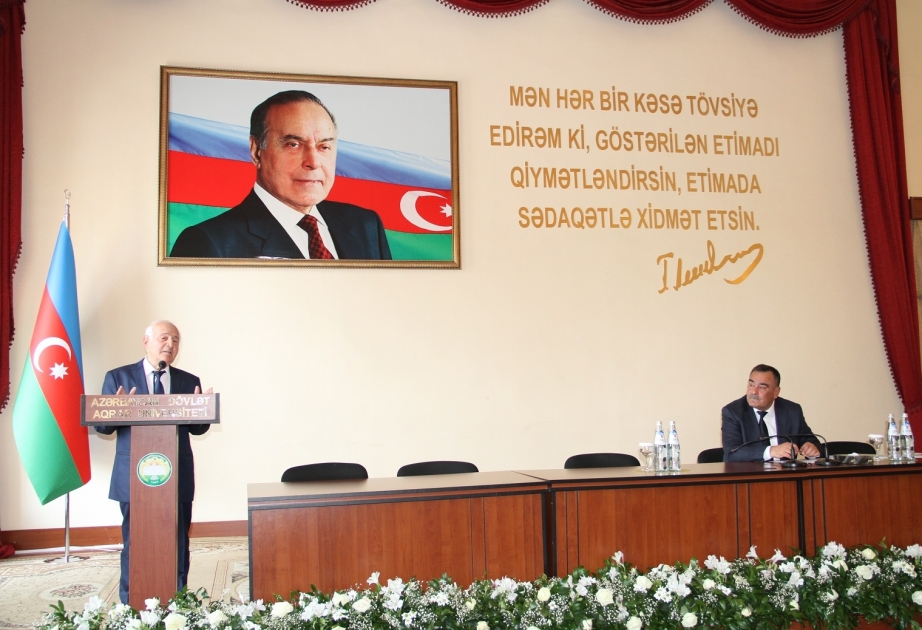 Aqrar Universitetdə elmi-tədqiqat işlərinin yekunları müzakirə edilib