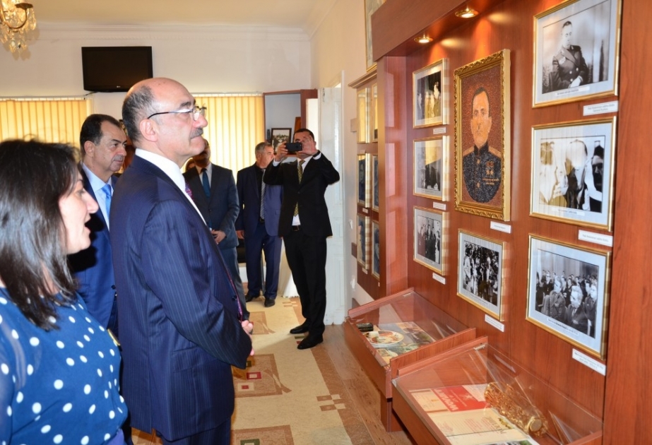 Nazir Əbülfəs Qarayev Lənkəranda mədəniyyət müəssisələrinə baş çəkib