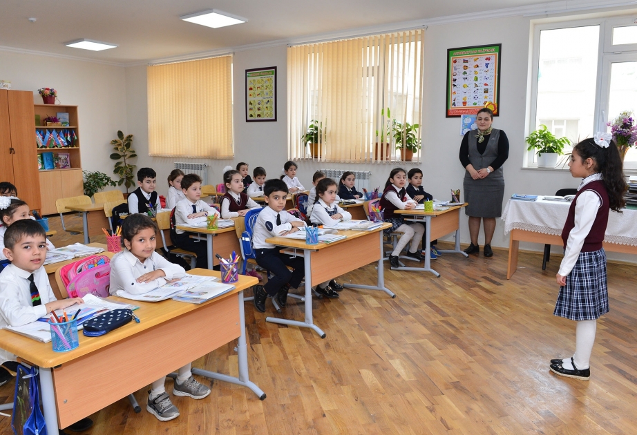 Müəllim olmaq istəyənlər üçün sınaq imtahanına qeydiyyat prosesi davam edir