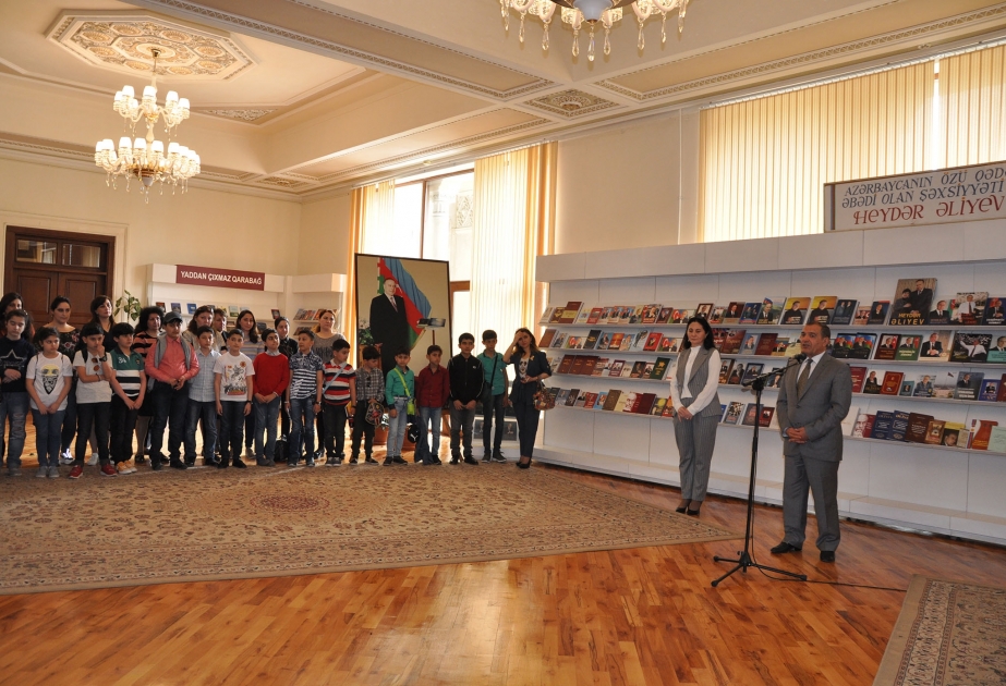 Ulu öndər Heydər Əliyevin xatirəsi Milli Kitabxanada da anılıb