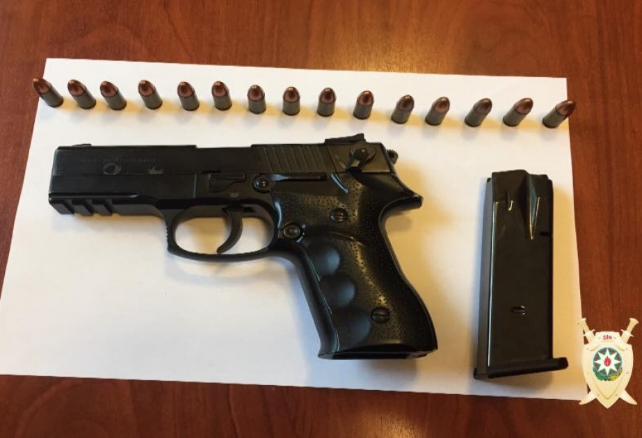 Abşeron rayonunda silahlı şəxslər polislər tərəfindən tutulublar