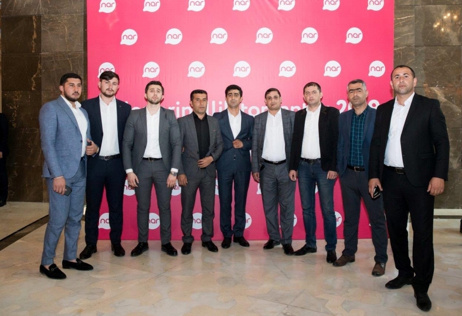®  Nar discusses results of last year with dealers