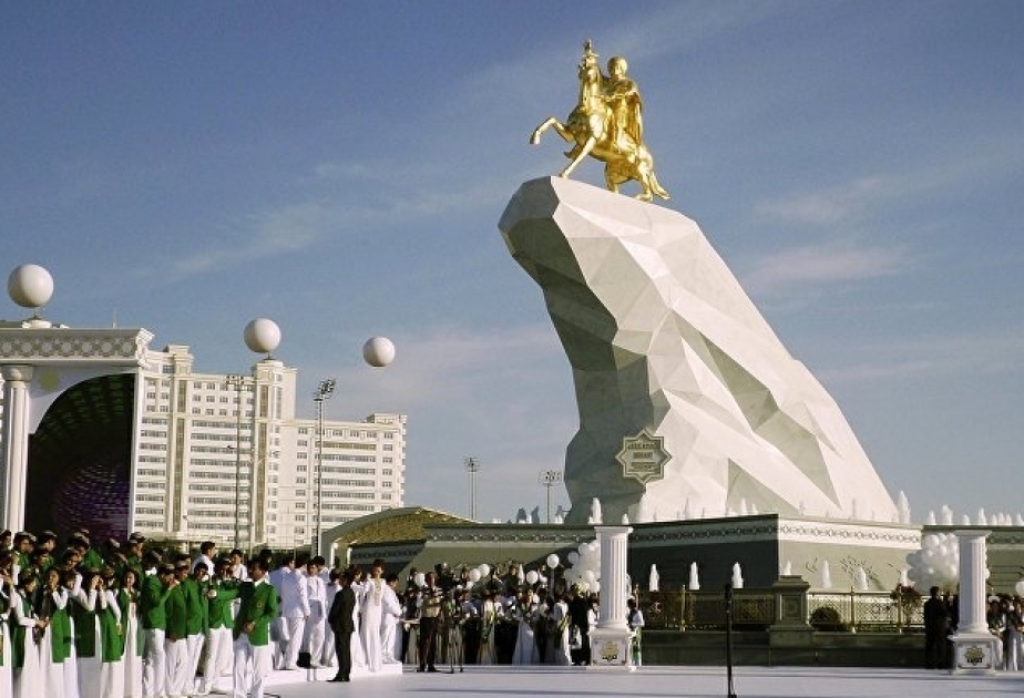 Azerbaiyán participará en el foro de la CEI en Turkmenistán