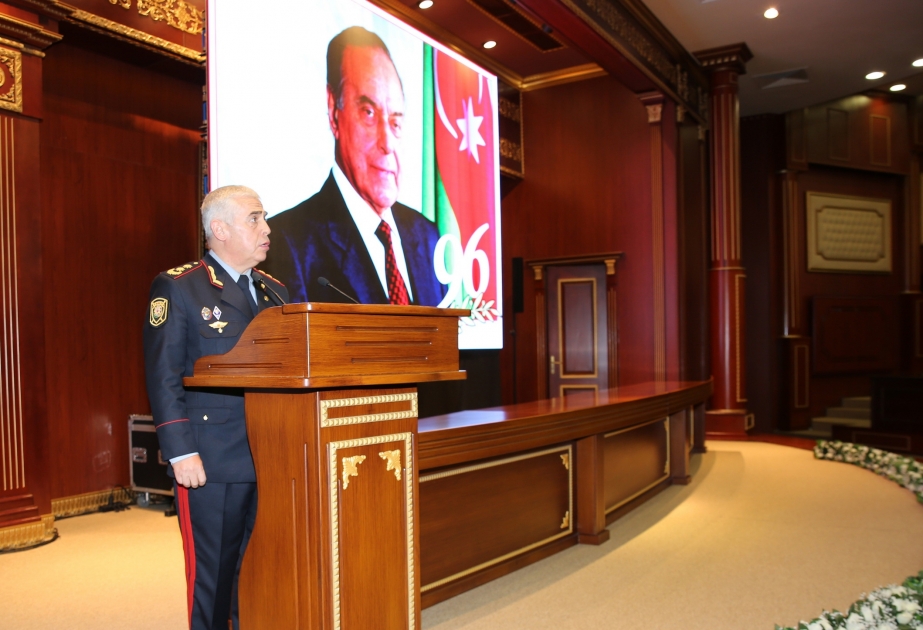 Daxili İşlər Nazirliyində Ulu Öndərin əziz xatirəsi yad edilib VİDEO