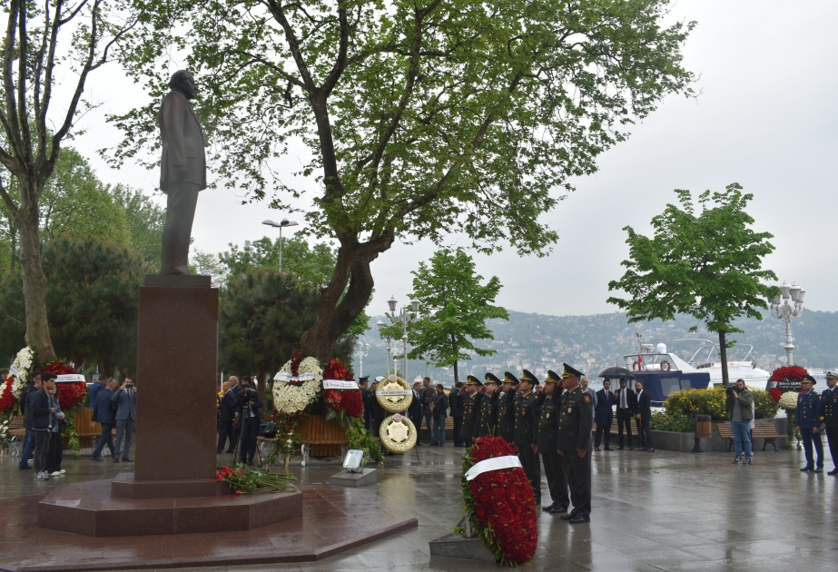 Ümummilli Liderin xatirəsi İstanbulda yad olunub VİDEO