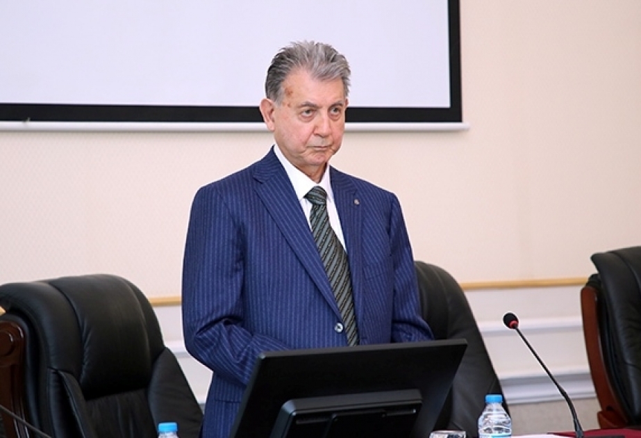 Akademik Akif Əlizadə: AMEA-da təhsil alan magistrantlar elmi laboratoriyalarda təcrübə keçirlər