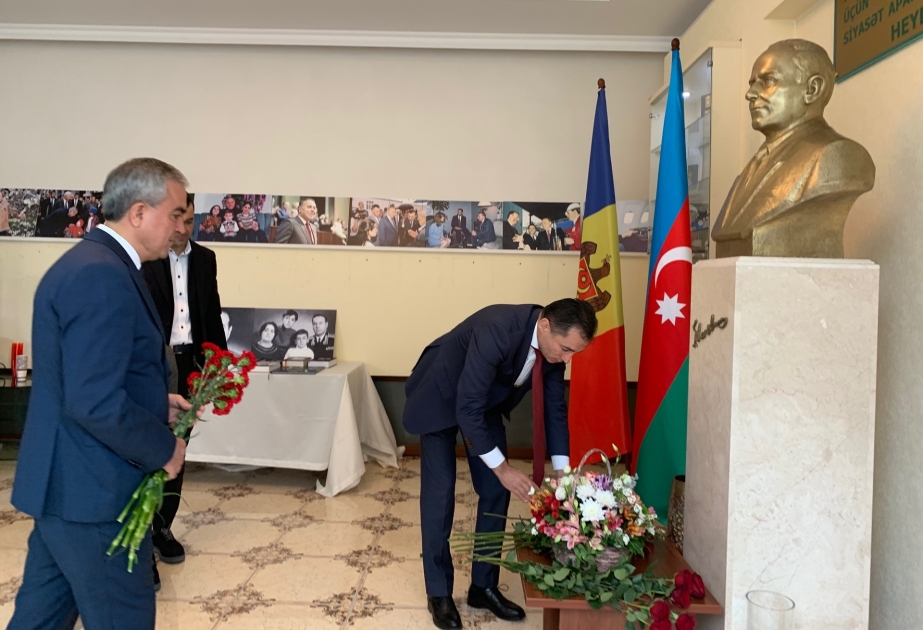Ümummilli lider Heydər Əliyevin anadan olmasının 96 illiyi Moldovada qeyd olunub