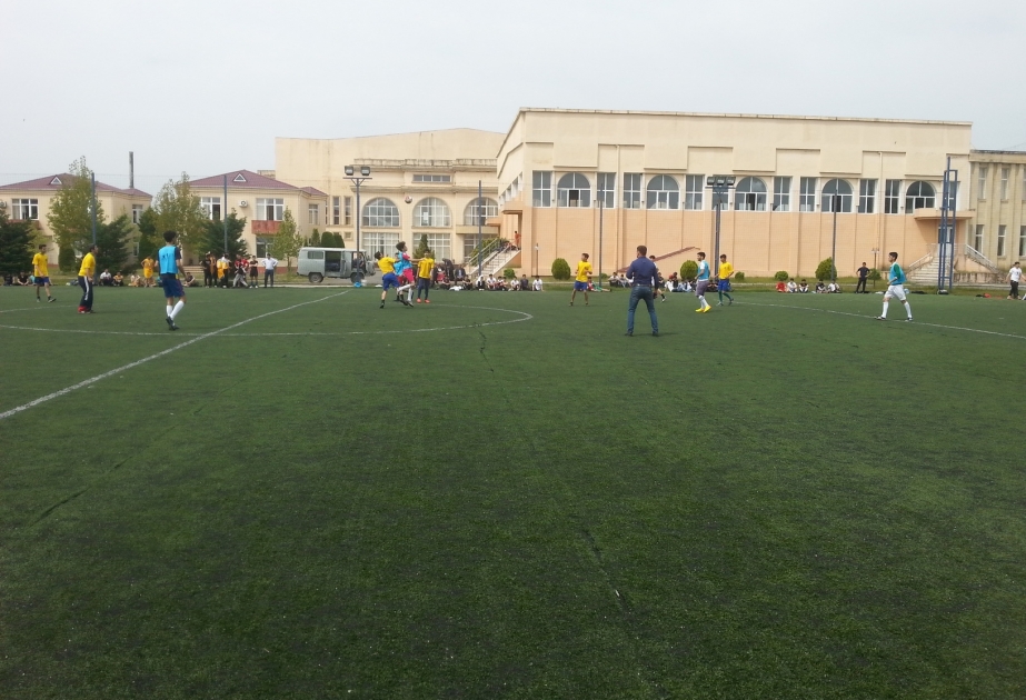 Astarada məktəblilər arasında mini-futbol üzrə rayon birinciliyi başa çatıb