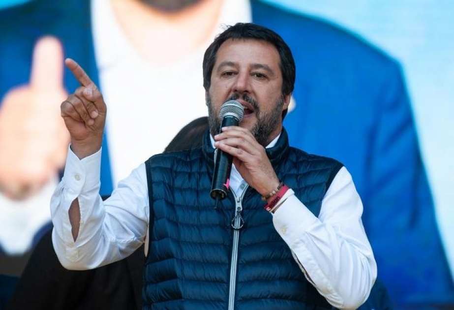 Matteo Salvini: Romada bütün qaraçı düşərgələri bağlanmalıdır