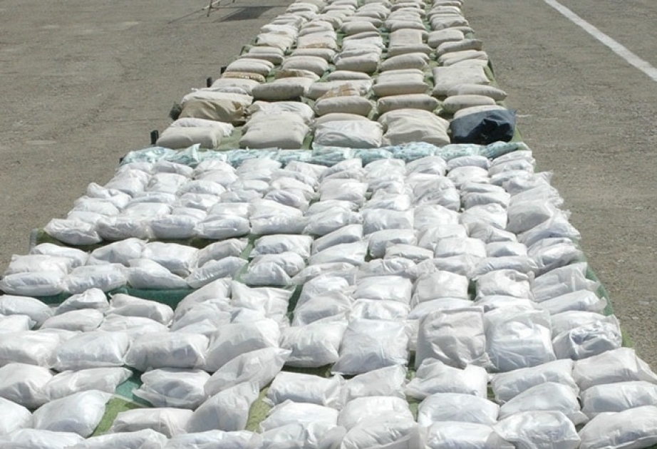 İran polisi 2 ton 605 kiloqram narkotik vasitə müsadirə edib