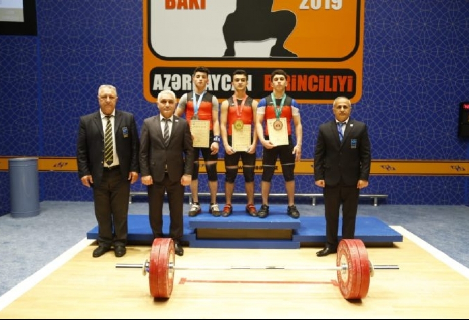 Ağır atletika üzrə Azərbaycan birinciliyində Elşən Məmmədov qızıl medal qazanıb