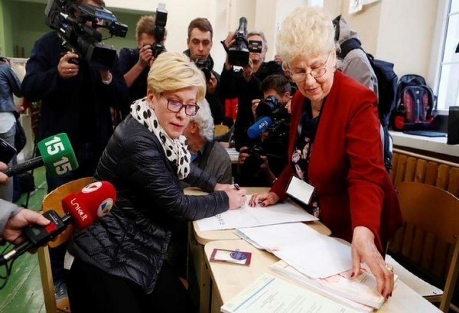 Litvada prezident seçkiləri və referendum keçirilir