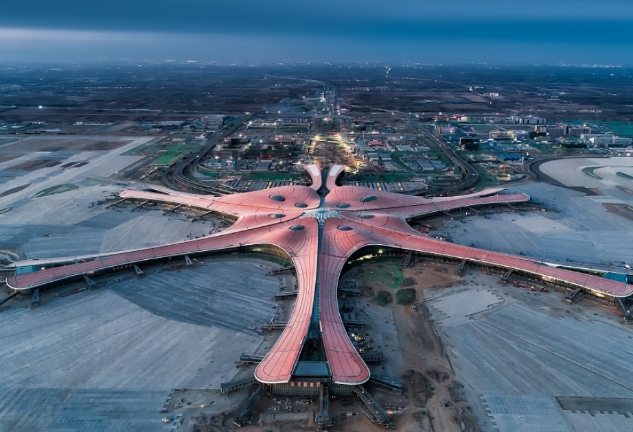Pekində dünyanın ən böyük aeroportu olan “Dasin”də sınaq uçuşları həyata keçirilib