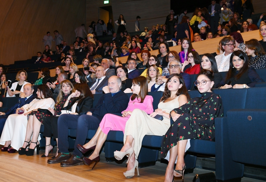 Centro Heydar Aliyev presenta el programa de conciertos " Con amor a Azerbaiyán "