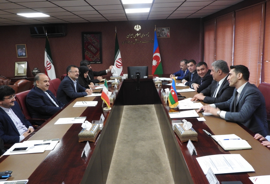 L'Azerbaïdjan et l'Iran discutent des perspectives de leur coopération en matière de jeunesse et de sport