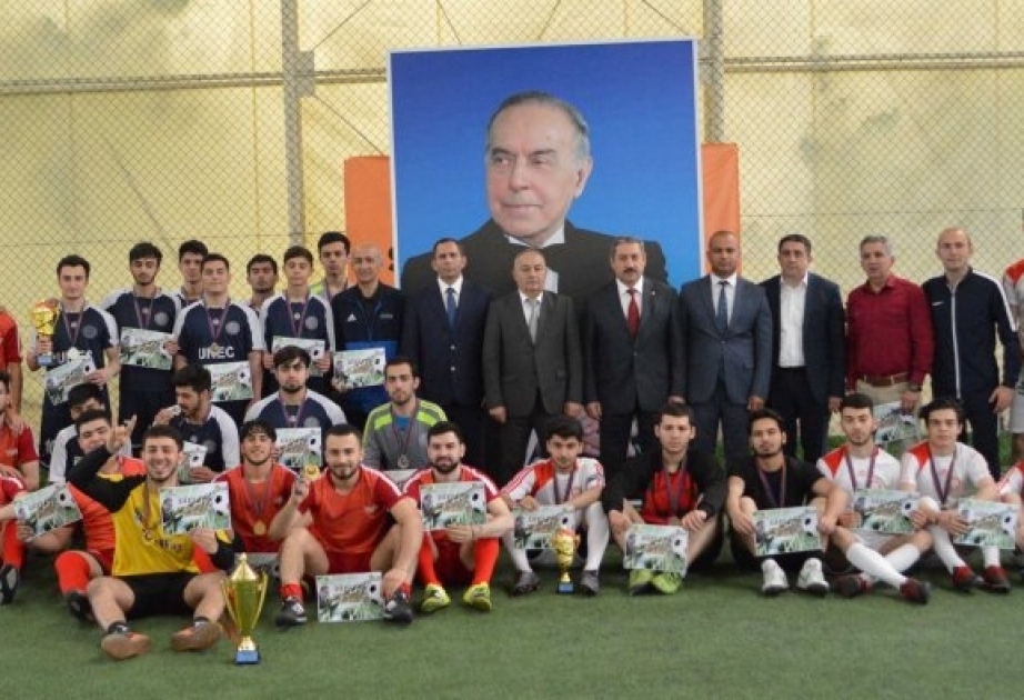 Nərimanov rayonunda keçirilən “Tələbə kuboku” mini futbol turnirinə yekun vurulub