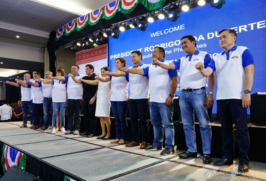 Filippində keçirilən aralıq seçkilərdə Prezident Rodriqo Dutertenin tərəfdarları öndədir