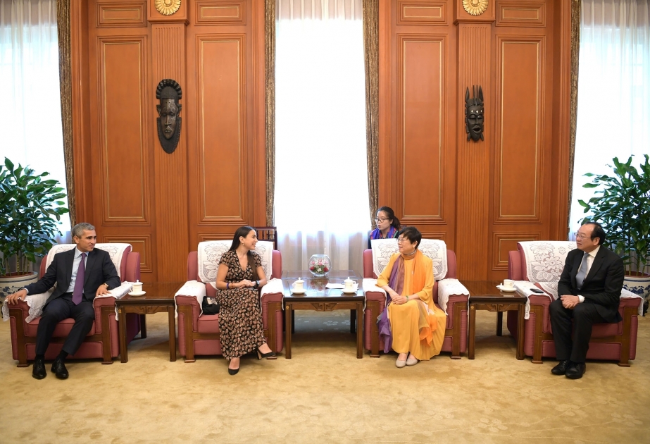Leyla Aliyeva meets with president of Chinese People's Association for Friendship with Foreign Countries in Beijing VIDEO
