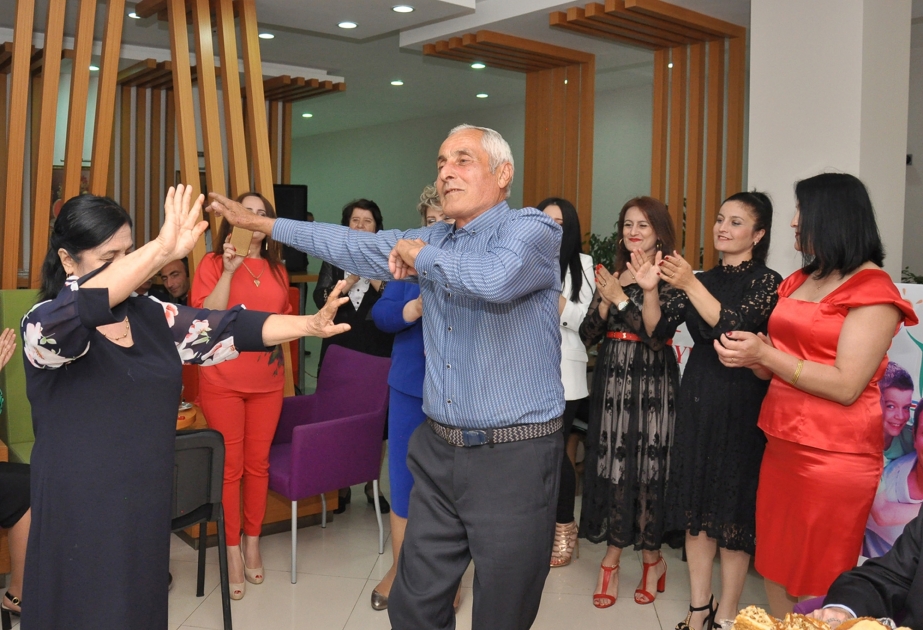 Əlli il birgə ömür sürmüş Əlixanovlar ailəsi Zaqatalada ən nümunəvi ailələrdəndir