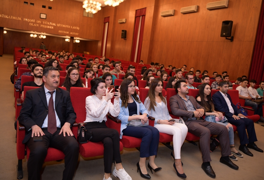 ADNSU-da konfrans: Logistikanın inkişaf yolu