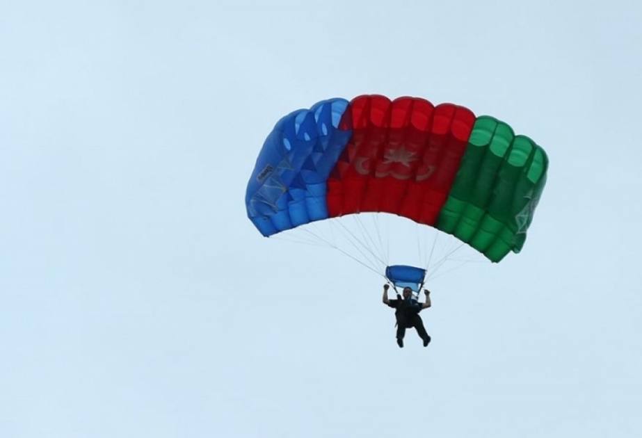 Turismo activo en Azerbaiyán – Paracaídas y Parapente