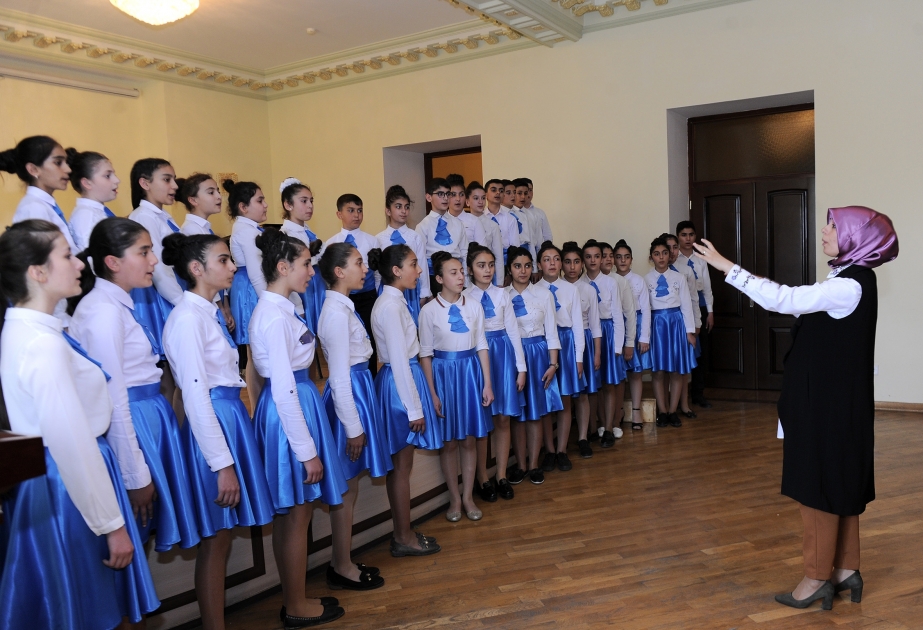 Bəstəkarlar İttifaqında Şuşa musiqi məktəbi şagirdlərinin konserti olub