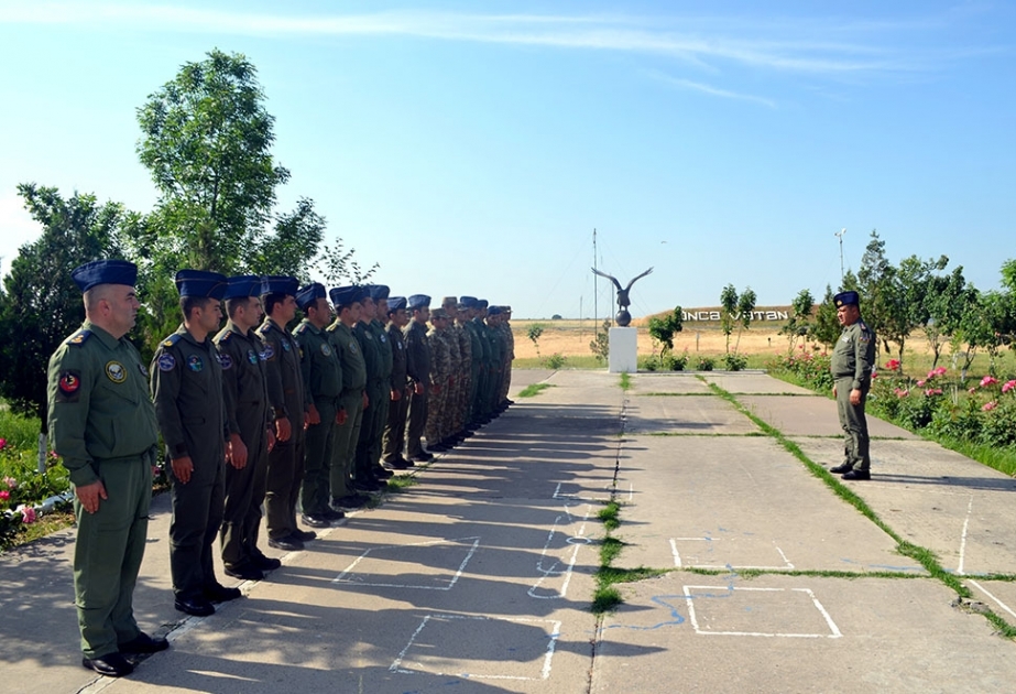 Hərbi Hava Qüvvələrinin hissə və bölmələri peşəkarlığını artırır