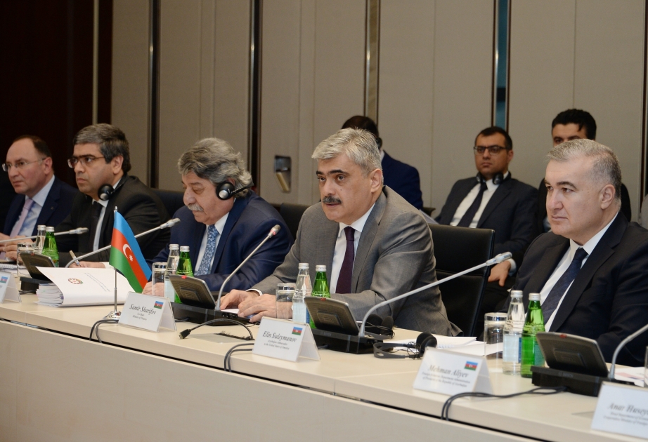 Ministro: EE.UU. invierte miles de millones de dólares en la economía de Azerbaiyán