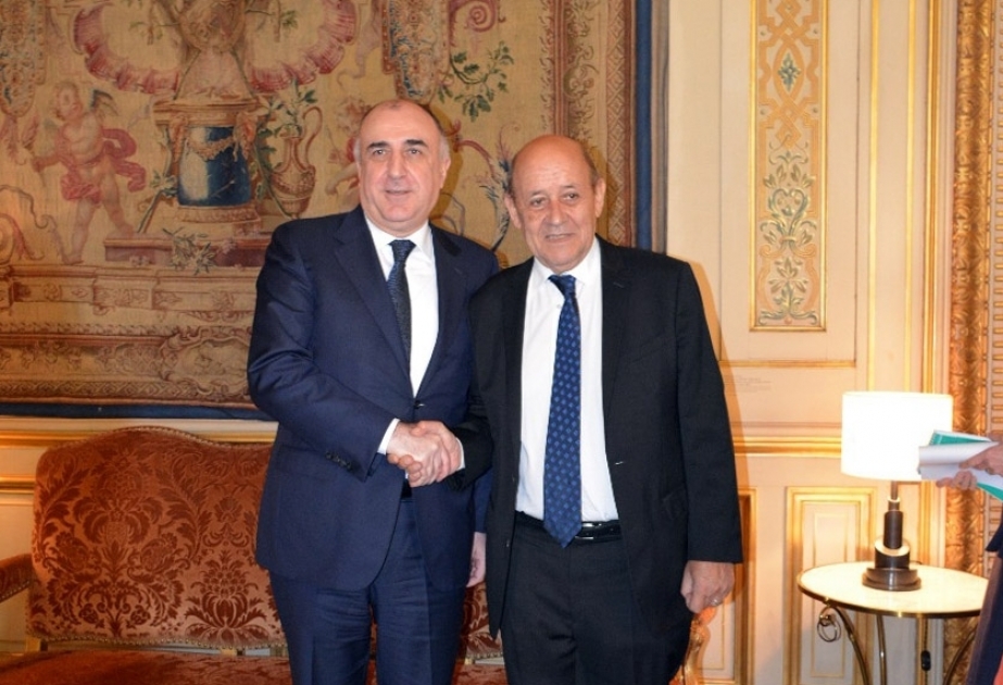 محمدياروف يلتقي بوزير الخارجية الفرنسي في باريس