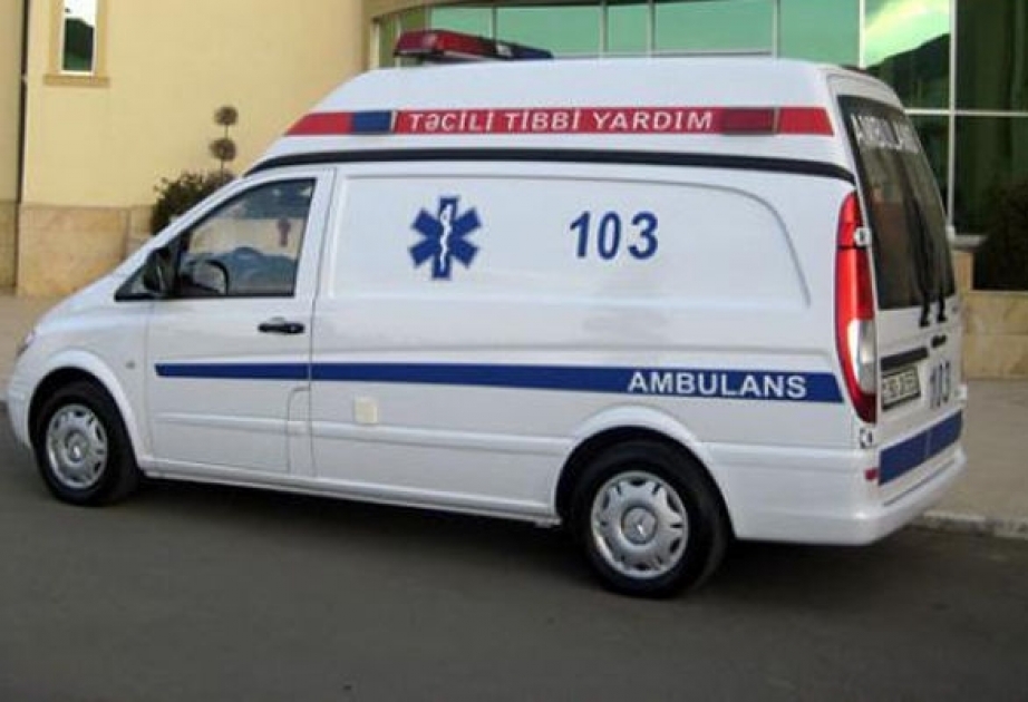 Salyanda avtomobil aşıb, 2 nəfər xəsarət alıb
