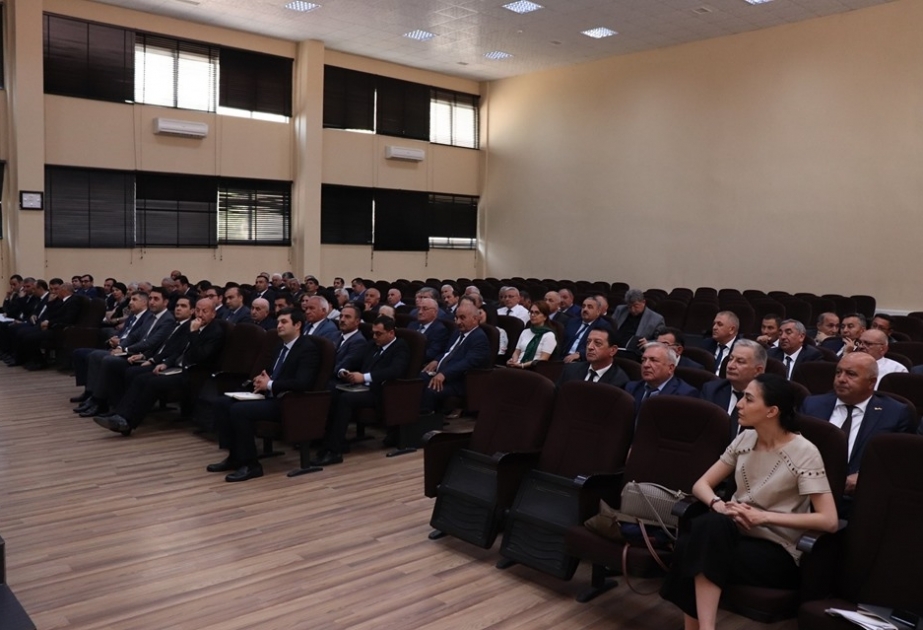 Peşə təhsili müəssisələrində cari vəziyyət və prioritetlər müzakirə olunub