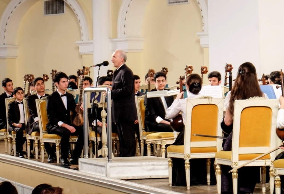 Dövlət Xalq Çalğı Alətləri Orkestri Filarmoniyada konsert verib