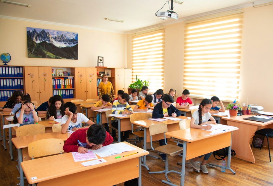 Fənn müsabiqələrinin birinci mərhələsində paytaxt üzrə 9000-ə yaxın şagird iştirak edib