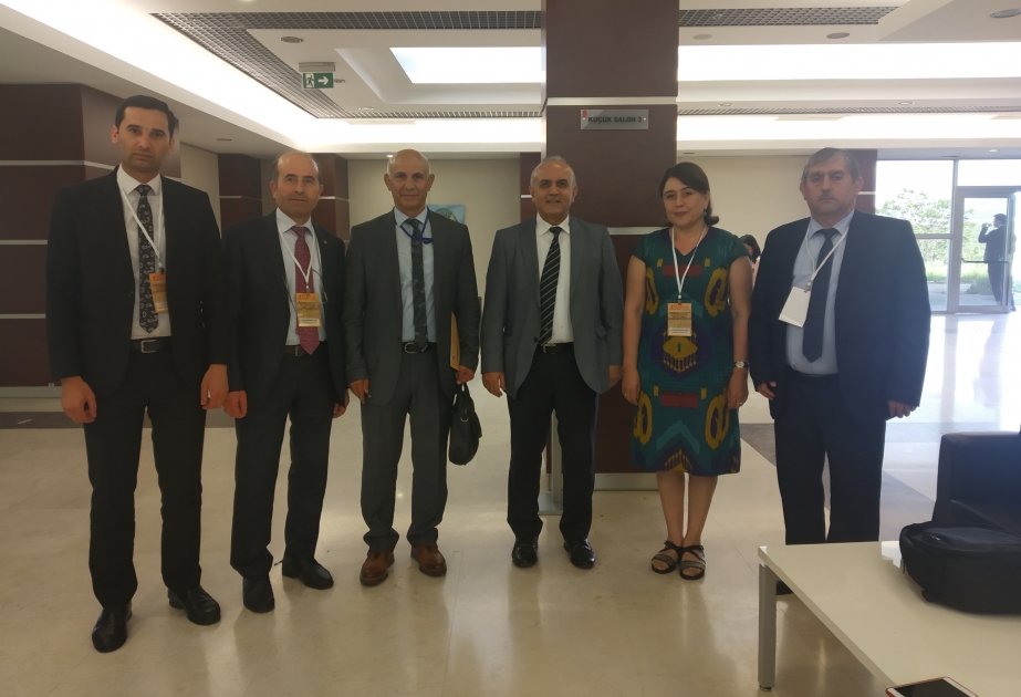 AMEA-nın əməkdaşları Türkiyədə beynəlxalq simpoziumda iştirak ediblər