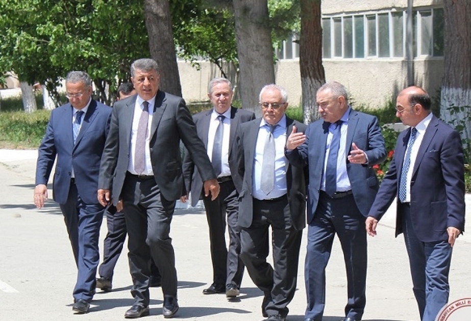 SOCAR-ın vitse-prezidentləri AMEA YT Parkın məhsulları ilə tanış olublar
