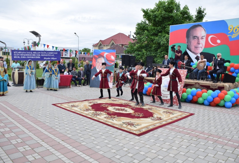 Qubada ən çox kitab oxuyanlar mükafatlandırılıb