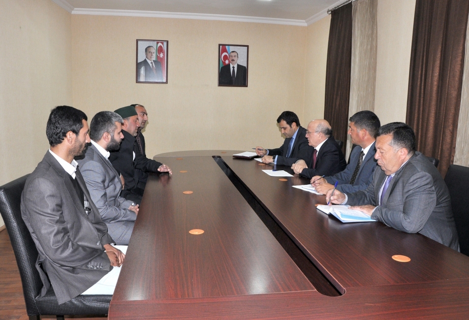 Dini Qurumlarla İş üzrə Dövlət Komitəsinin rəhbərliyi qərb bölgəsində vətəndaşların müraciətlərini dinləyiblər