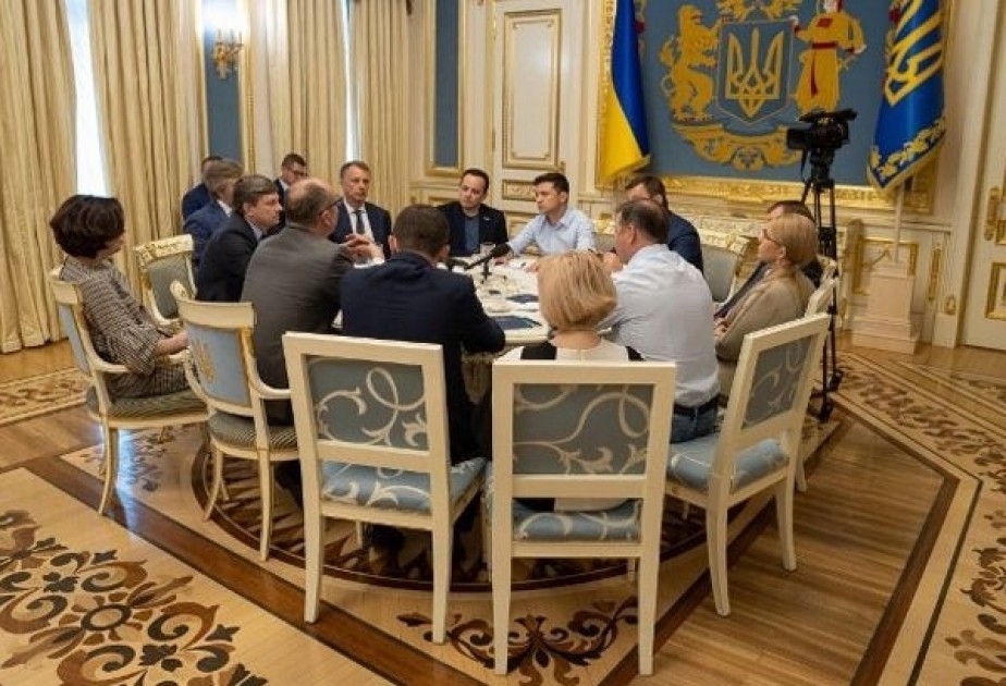 Достигнута первоначальная договоренность в связи с датой внеочередных парламентских выборов в Украине