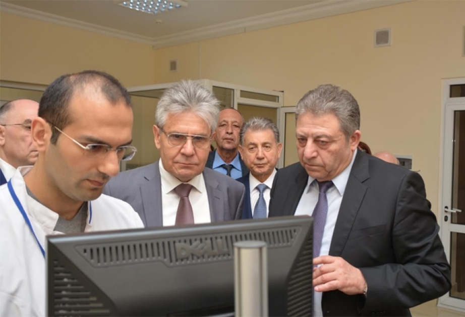 Rusiya Elmlər Akademiyasının prezidenti AMEA-nın Fizika İnstitutunun fəaliyyəti ilə tanış olub