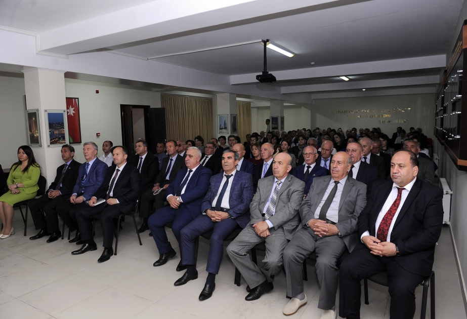 YAP Səbail rayon təşkilatının iclasında qarşıda duran vəzifələr müzakirə edilib