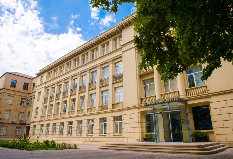 Xaricdə təhsil almaq istəyənlərə Təhsil Nazirliyinin tövsiyəsi
