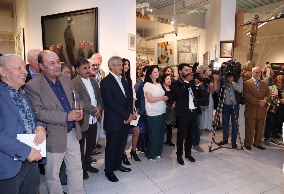 Bakıda qadınlara həsr olunmuş sərgi açılıb