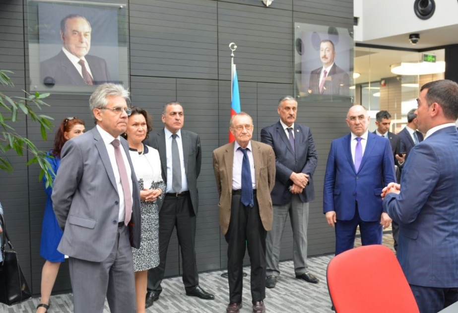 Rusiya Elmlər Akademiyasının prezidenti “Azərkosmos”un Əsas Yerüstü Peyk İdarəetmə Mərkəzində olub