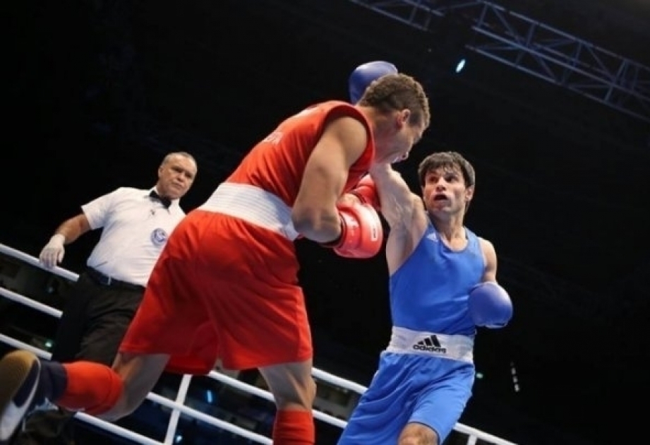 Boxeadores azerbaiyanos luchan por las medallas en la República Checa