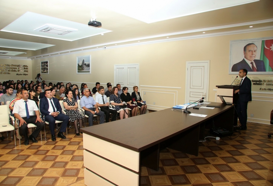 Ağcabədi rayonunda “Dövlət qulluğuna qəbul qaydaları” mövzusunda tədbir keçirilib
