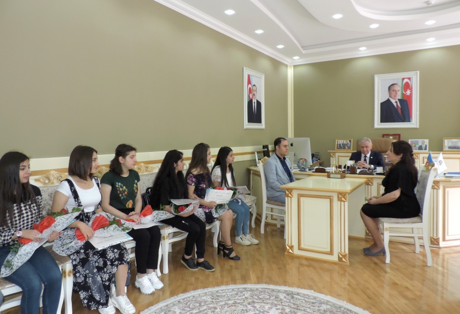 Gənclərin şəkərli diabet xəstələri üçün təklif etdiyi “Dia-dondurma” layihəsi startap günlərində qalib gəlib