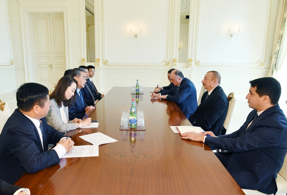 President Ilham Aliyev received delegation led by Chinese foreign minister VIDEO