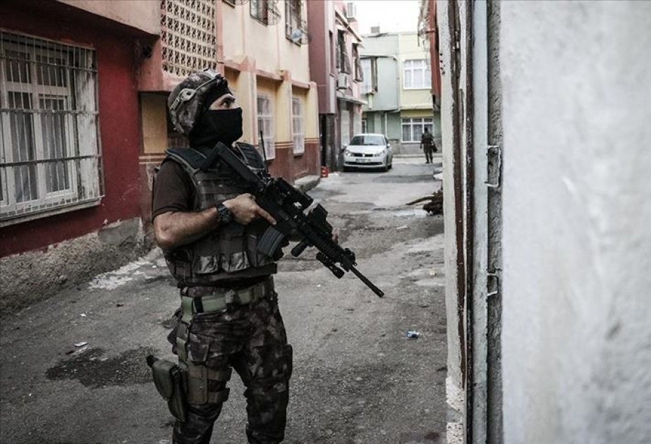 İzmirdə PKK terror qruplaşması ilə əməkdaşlıq edən səkkiz nəfər saxlanılıb