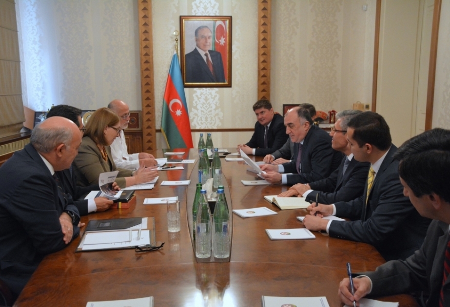 Rodrigo Labardini participó en la reunión sostenida con el canciller azerbaiyano